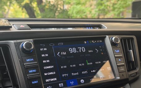 Toyota RAV4, 2017 год, 2 479 000 рублей, 14 фотография
