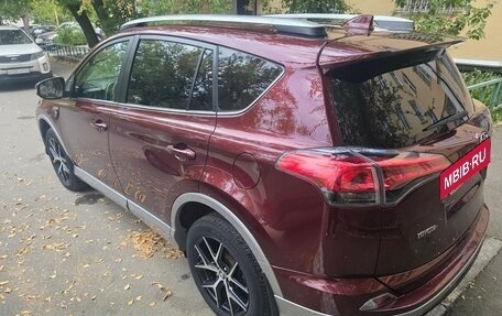 Toyota RAV4, 2017 год, 2 479 000 рублей, 24 фотография