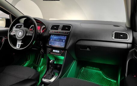 Volkswagen Polo VI (EU Market), 2013 год, 819 000 рублей, 13 фотография