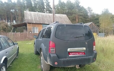 Nissan Pathfinder, 2007 год, 650 000 рублей, 1 фотография