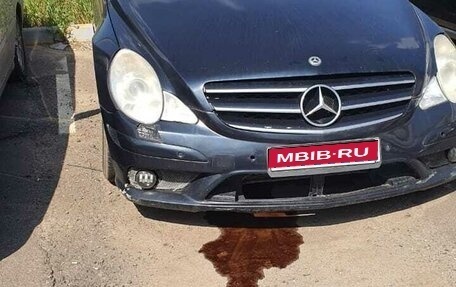 Mercedes-Benz R-Класс, 2007 год, 500 000 рублей, 1 фотография
