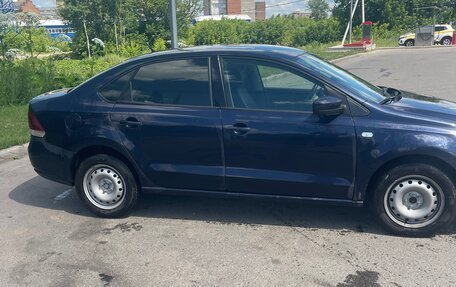 Volkswagen Polo VI (EU Market), 2011 год, 600 000 рублей, 4 фотография
