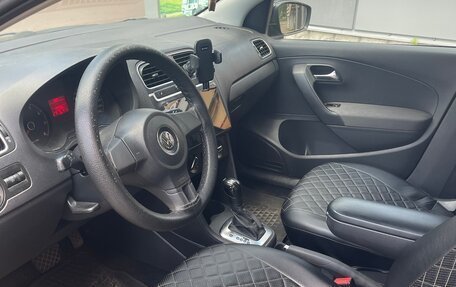 Volkswagen Polo VI (EU Market), 2011 год, 600 000 рублей, 8 фотография