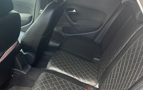 Volkswagen Polo VI (EU Market), 2011 год, 600 000 рублей, 11 фотография