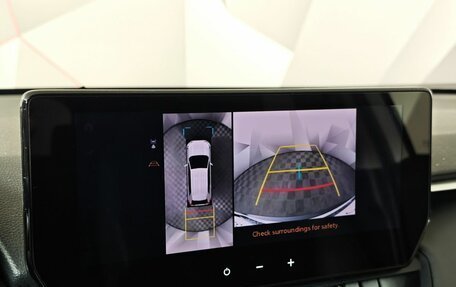 Toyota RAV4, 2025 год, 3 755 000 рублей, 22 фотография