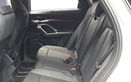 Audi Q5, 2025 год, 85 111 528 рублей, 5 фотография