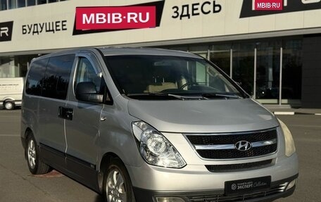 Hyundai Grand Starex Grand Starex I рестайлинг 2, 2008 год, 950 000 рублей, 3 фотография
