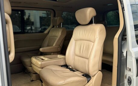 Hyundai Grand Starex Grand Starex I рестайлинг 2, 2008 год, 950 000 рублей, 11 фотография