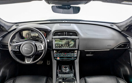 Jaguar F-Pace, 2020 год, 3 490 000 рублей, 14 фотография