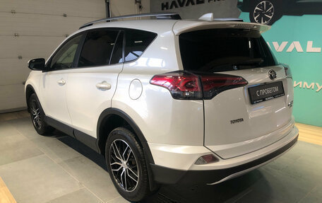 Toyota RAV4, 2015 год, 1 940 000 рублей, 7 фотография