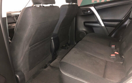 Toyota RAV4, 2015 год, 1 940 000 рублей, 11 фотография