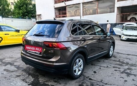 Volkswagen Tiguan II, 2017 год, 2 500 000 рублей, 4 фотография