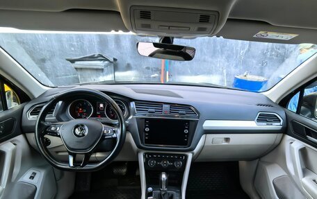 Volkswagen Tiguan II, 2017 год, 2 500 000 рублей, 10 фотография