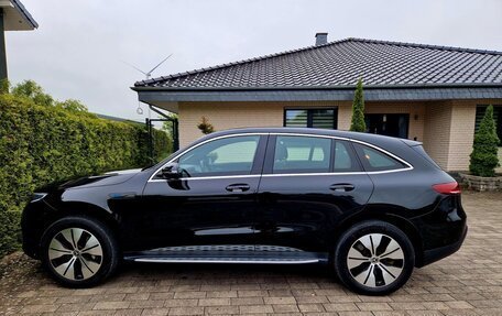 Mercedes-Benz EQC, 2022 год, 8 018 287 рублей, 4 фотография