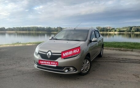 Renault Logan II, 2015 год, 789 000 рублей, 2 фотография