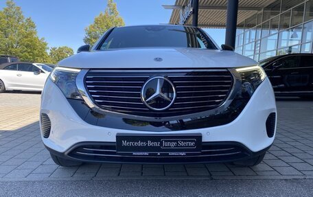 Mercedes-Benz EQC, 2022 год, 8 476 461 рублей, 2 фотография