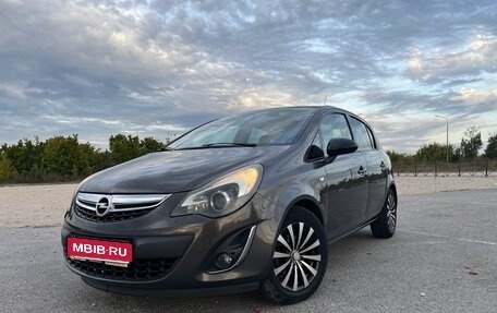 Opel Corsa D, 2013 год, 700 000 рублей, 1 фотография