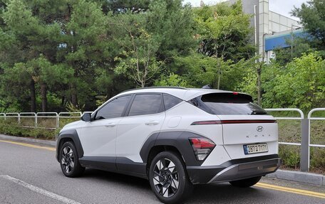 Hyundai Kona, 2023 год, 2 690 000 рублей, 3 фотография