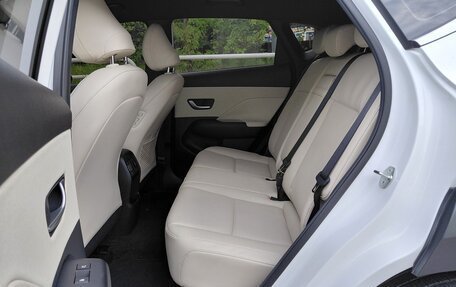 Hyundai Kona, 2023 год, 2 690 000 рублей, 17 фотография