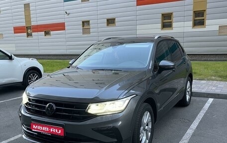 Volkswagen Tiguan II, 2020 год, 2 350 000 рублей, 1 фотография