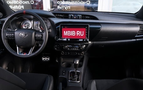 Toyota Hilux VIII, 2025 год, 7 800 000 рублей, 13 фотография