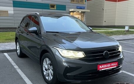 Volkswagen Tiguan II, 2020 год, 2 350 000 рублей, 5 фотография