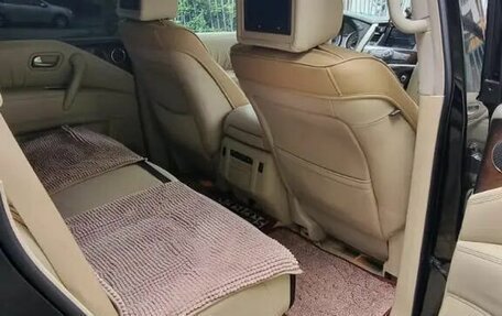 Infiniti QX56, 2012 год, 2 800 000 рублей, 6 фотография