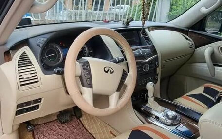 Infiniti QX56, 2012 год, 2 800 000 рублей, 9 фотография
