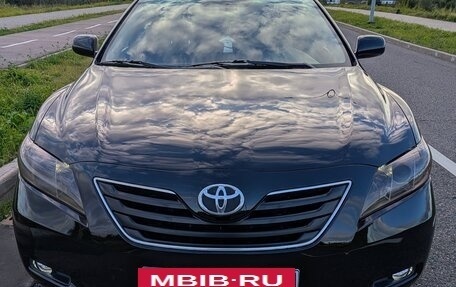 Toyota Camry, 2007 год, 840 000 рублей, 2 фотография