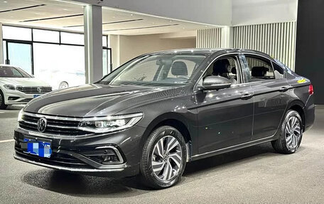 Volkswagen Bora, 2023 год, 1 050 000 рублей, 1 фотография