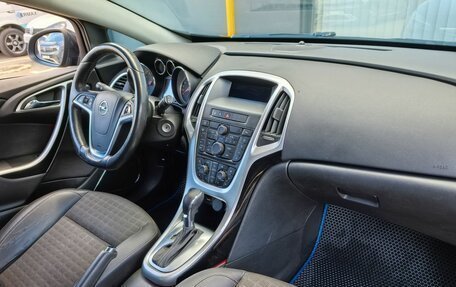 Opel Astra J, 2013 год, 850 000 рублей, 11 фотография