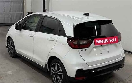 Honda Fit, 2022 год, 1 100 030 рублей, 3 фотография