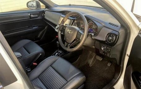 Toyota Corolla, 2019 год, 998 000 рублей, 8 фотография