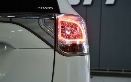 Mitsubishi Outlander III рестайлинг 3, 2014 год, 1 849 000 рублей, 8 фотография