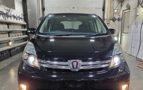 Toyota ISis I, 2011 год, 1 310 000 рублей, 1 фотография