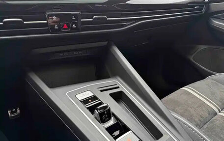 Volkswagen Golf VIII, 2023 год, 1 680 004 рублей, 19 фотография