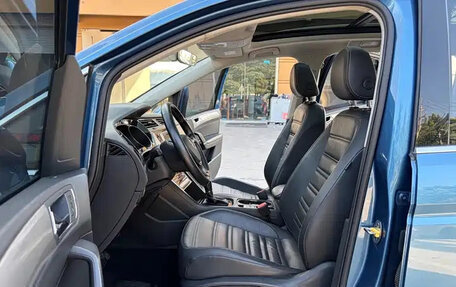 Volkswagen Touran III, 2022 год, 1 600 044 рублей, 13 фотография