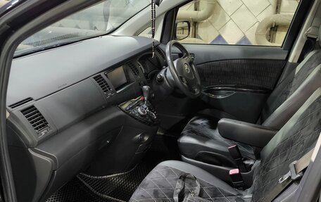 Toyota ISis I, 2011 год, 1 310 000 рублей, 6 фотография
