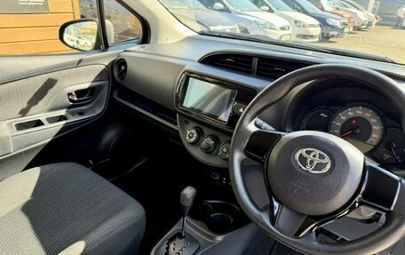 Toyota Vitz, 2018 год, 1 079 000 рублей, 10 фотография