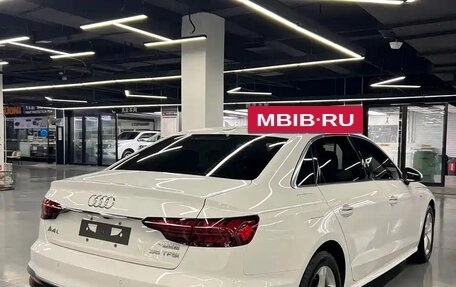 Audi A4, 2023 год, 1 990 000 рублей, 6 фотография