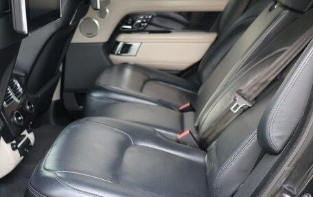 Land Rover Range Rover IV рестайлинг, 2019 год, 7 500 000 рублей, 11 фотография