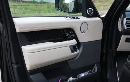 Land Rover Range Rover IV рестайлинг, 2019 год, 7 500 000 рублей, 9 фотография
