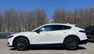 Mazda CX-4, 2022 год, 1 676 000 рублей, 4 фотография