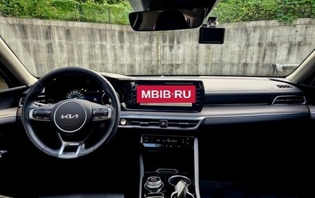 KIA K5, 2023 год, 2 526 000 рублей, 13 фотография