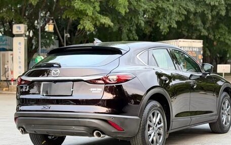 Mazda CX-4, 2022 год, 1 770 000 рублей, 2 фотография
