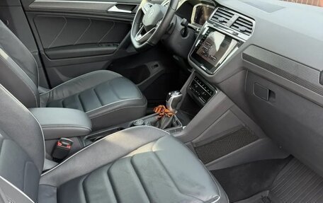 Volkswagen Tiguan II, 2021 год, 4 250 000 рублей, 6 фотография