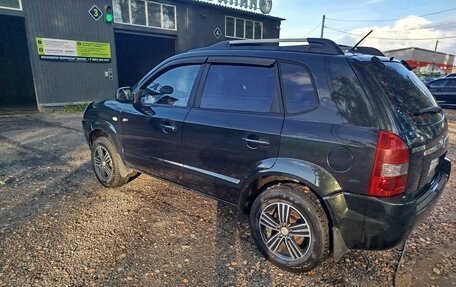 Hyundai Tucson III, 2006 год, 649 000 рублей, 2 фотография