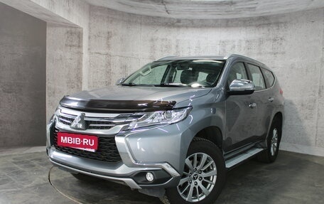 Mitsubishi Pajero Sport III рестайлинг, 2018 год, 2 925 000 рублей, 1 фотография