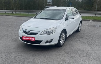 Opel Astra J, 2012 год, 800 000 рублей, 1 фотография