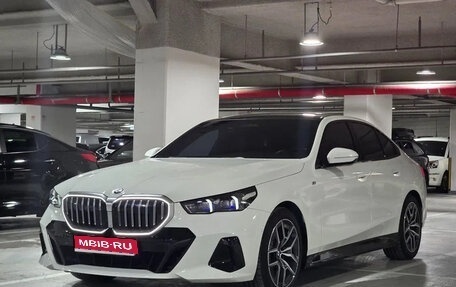 BMW 5 серия, 2024 год, 6 050 001 рублей, 1 фотография